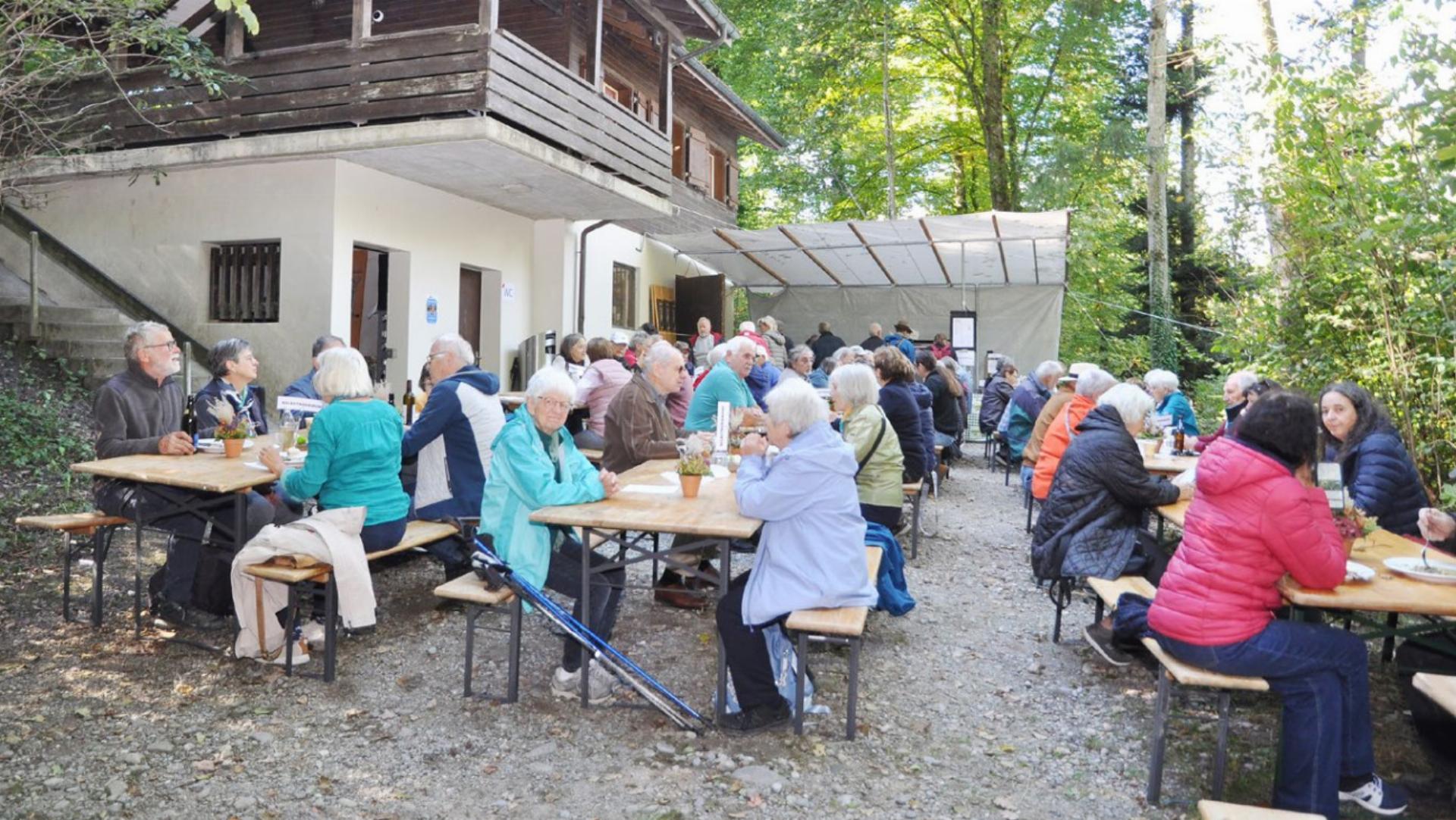 Traditionelles Pilzfest bei der Waldhütte - Das Bild wird blockiert. – Möglicherweise durch einen aktiven Adblocker.