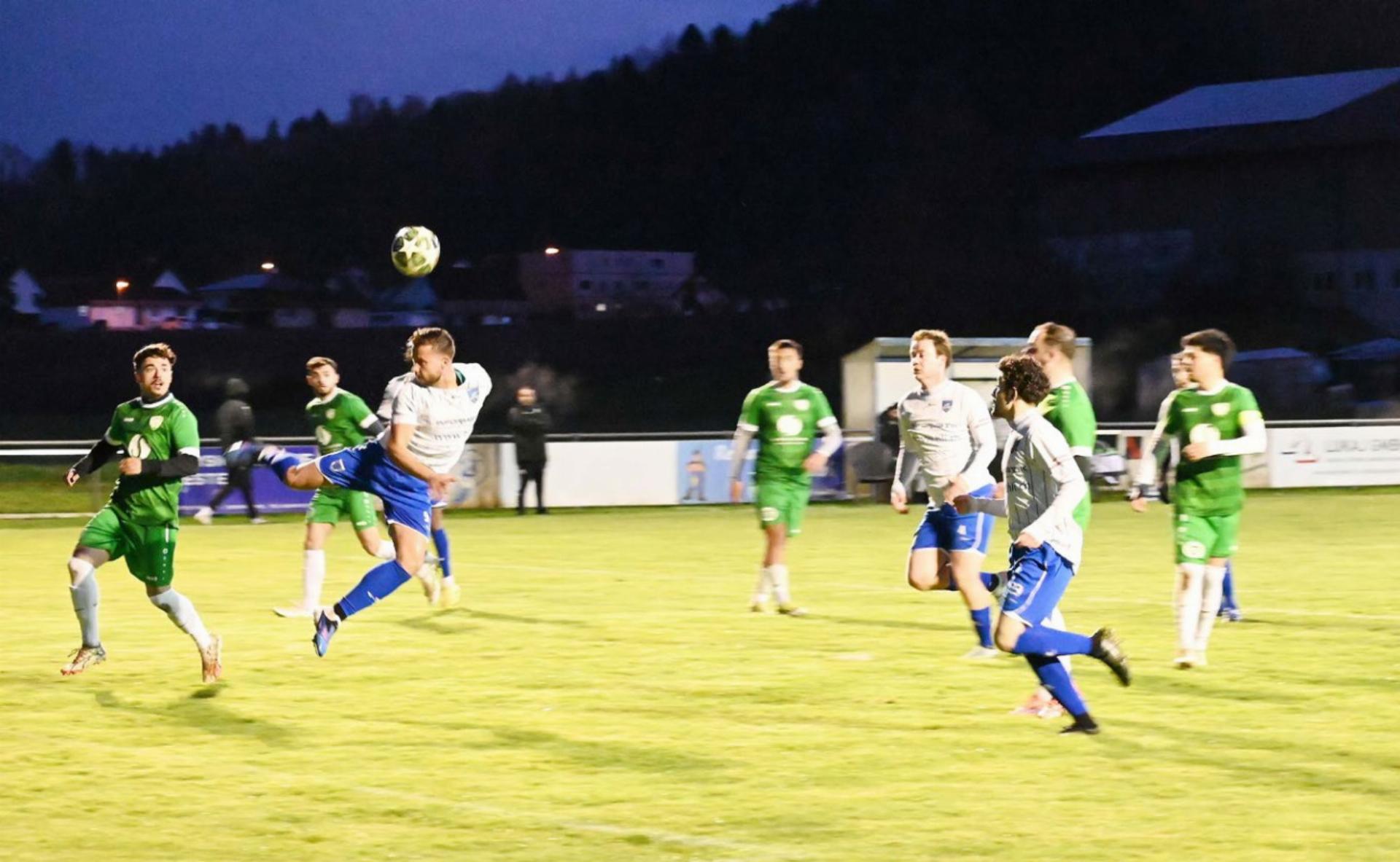 Mit einem Fehlstart in die Rückrunde - Das Bild wird blockiert. – Möglicherweise durch einen aktiven Adblocker.