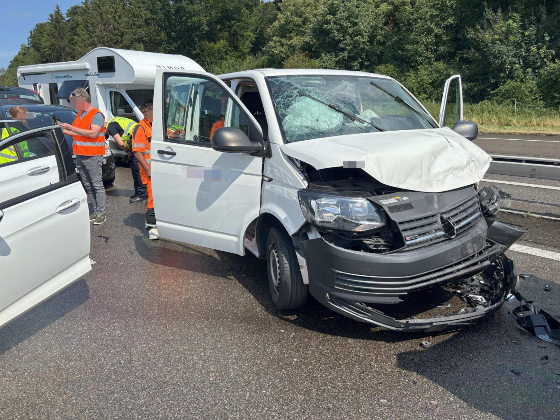 Autobahn A1: Massenkarambolage auf der A1 bei Birmenstorf – zehn Personen im Spital
