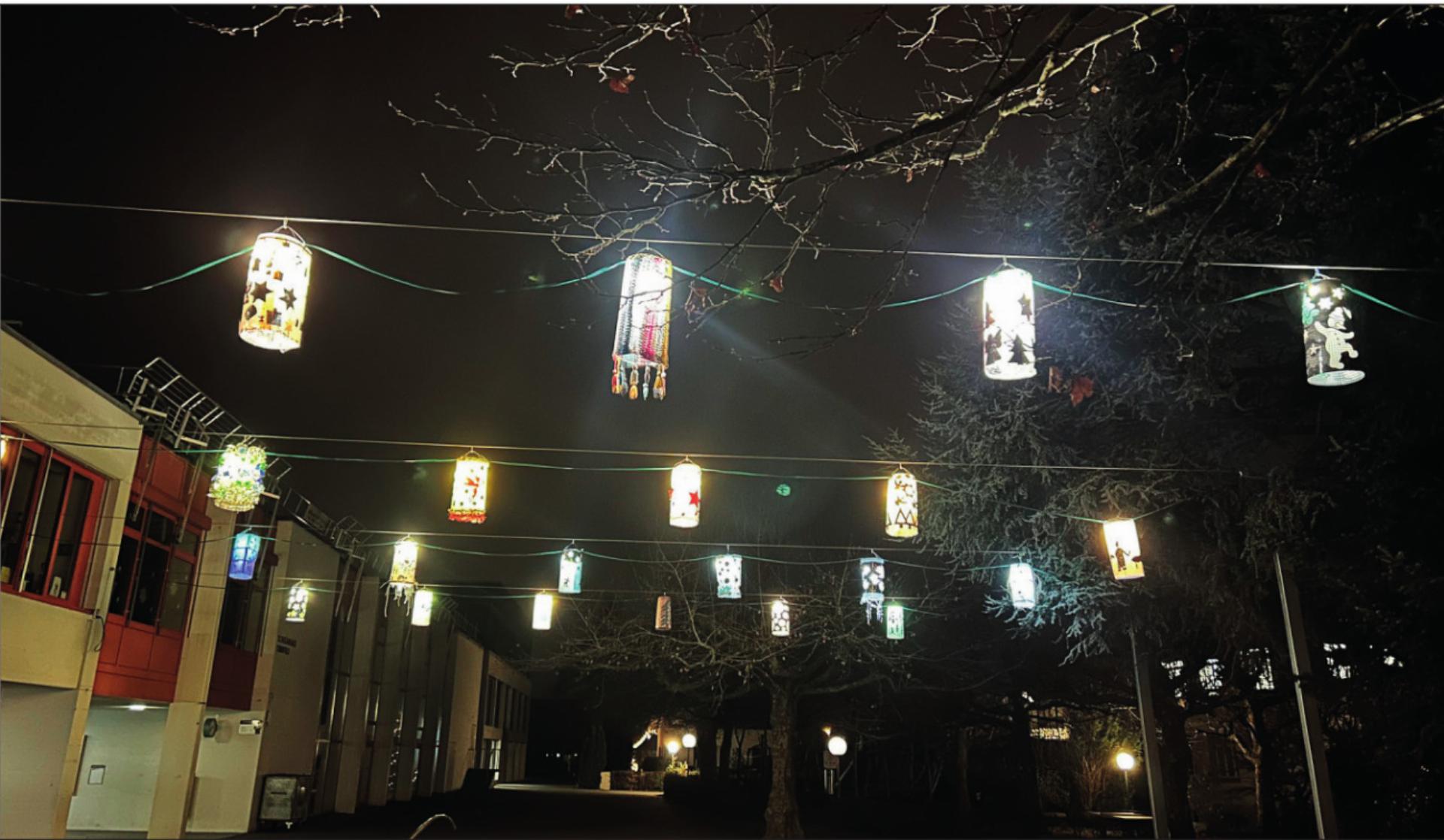 Vorweihnachts-Stimmung in den Dörfern - Das Bild wird blockiert. – Möglicherweise durch einen aktiven Adblocker.