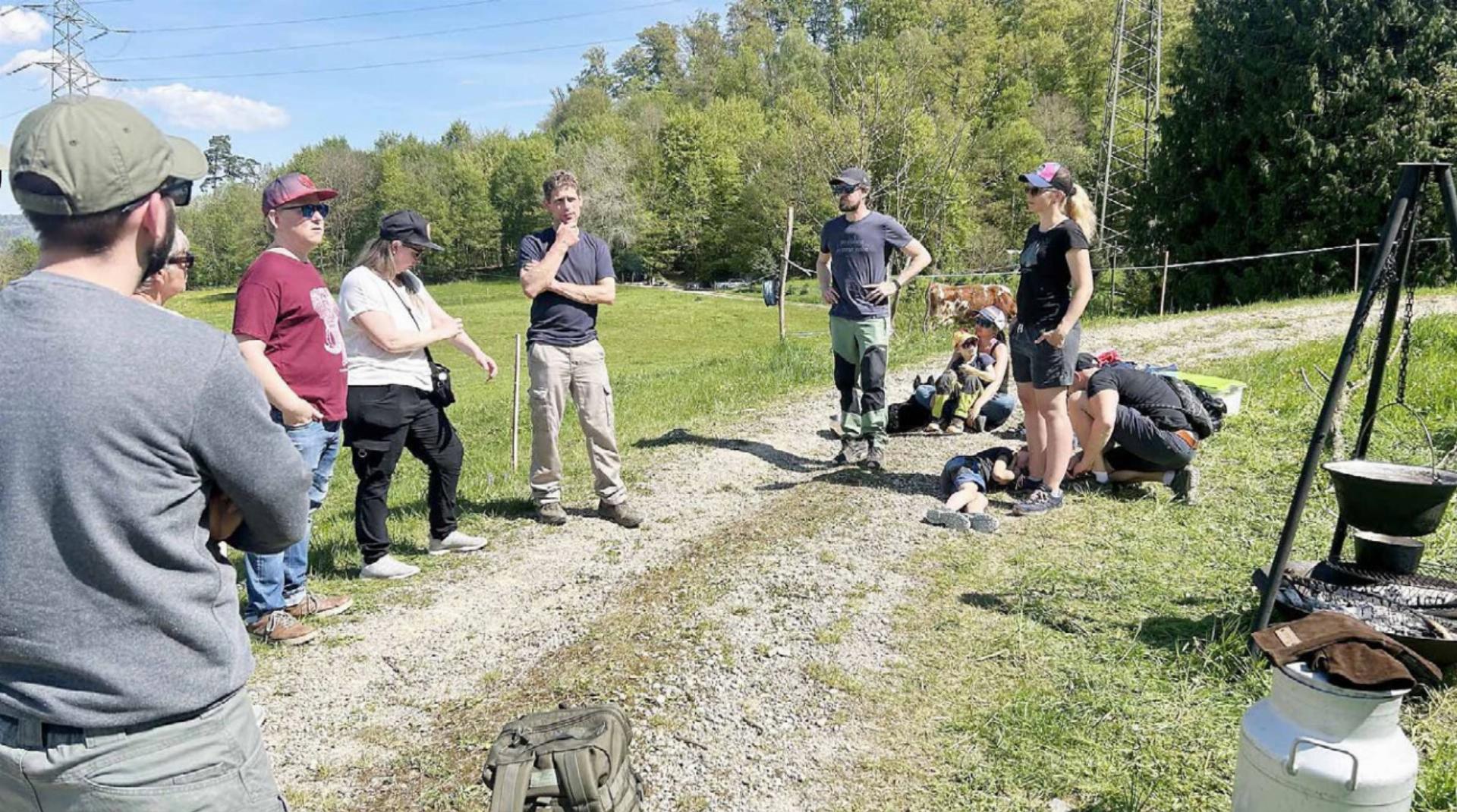 Weidenbesuch auf dem Eckwilerhof - Das Bild wird blockiert. – Möglicherweise durch einen aktiven Adblocker.