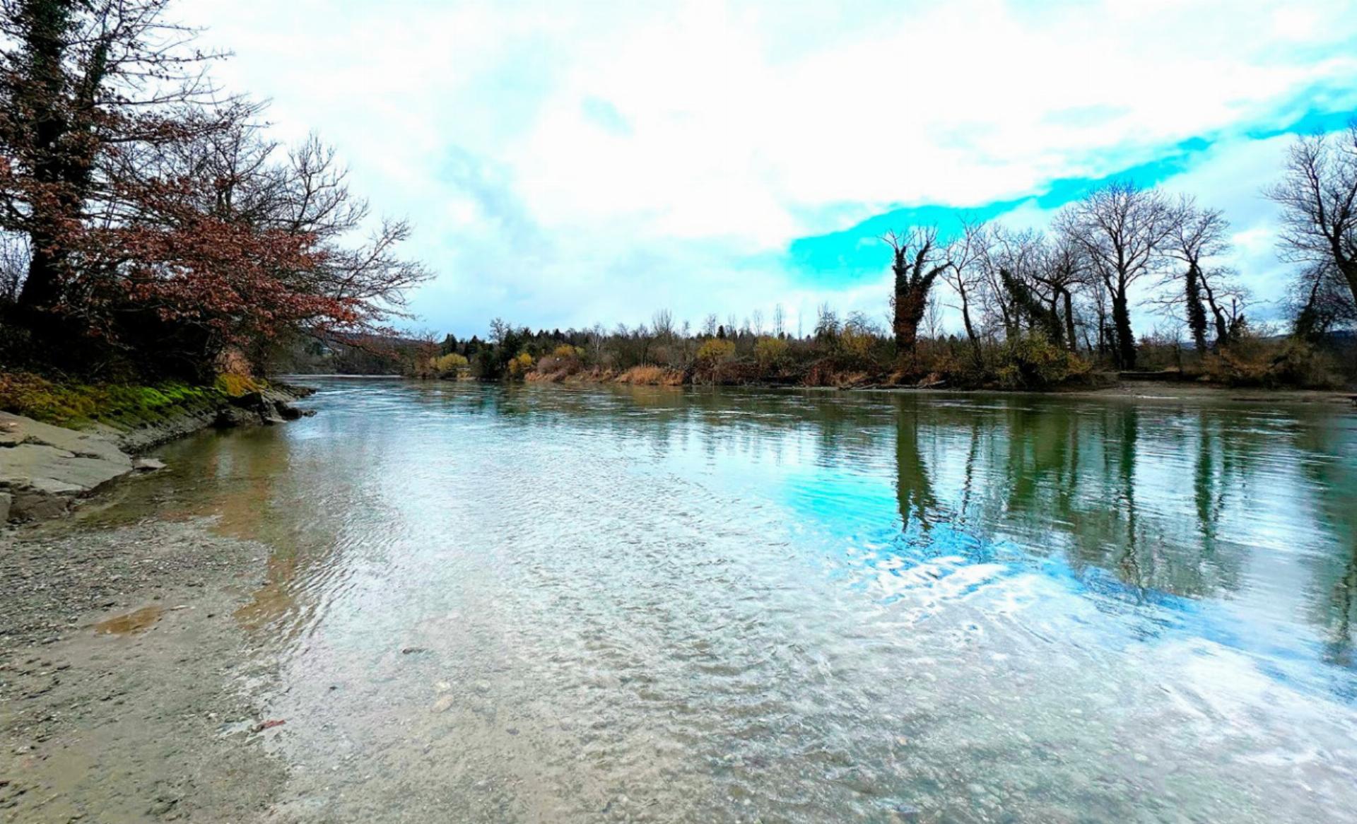 An der Reuss entsteht eine neue Aue - Das Bild wird blockiert. – Möglicherweise durch einen aktiven Adblocker.