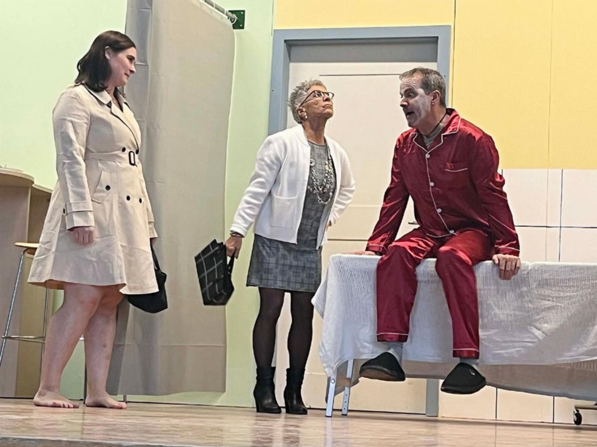 Komödie feiert bald Premiere - Das Bild wird blockiert. – Möglicherweise durch einen aktiven Adblocker.