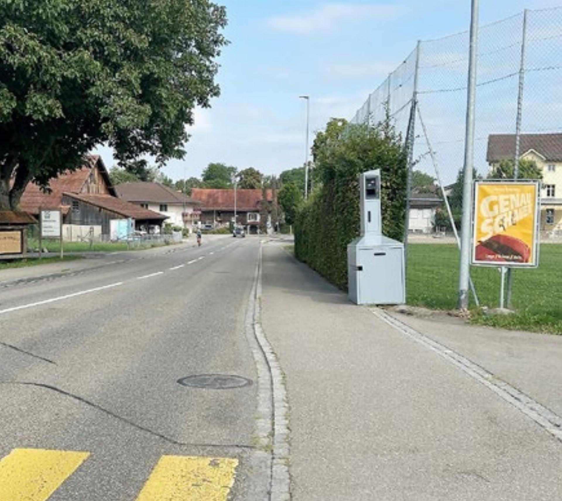 Mit 95 km/h bei Schule geblitzt - Das Bild wird blockiert. – Möglicherweise durch einen aktiven Adblocker.