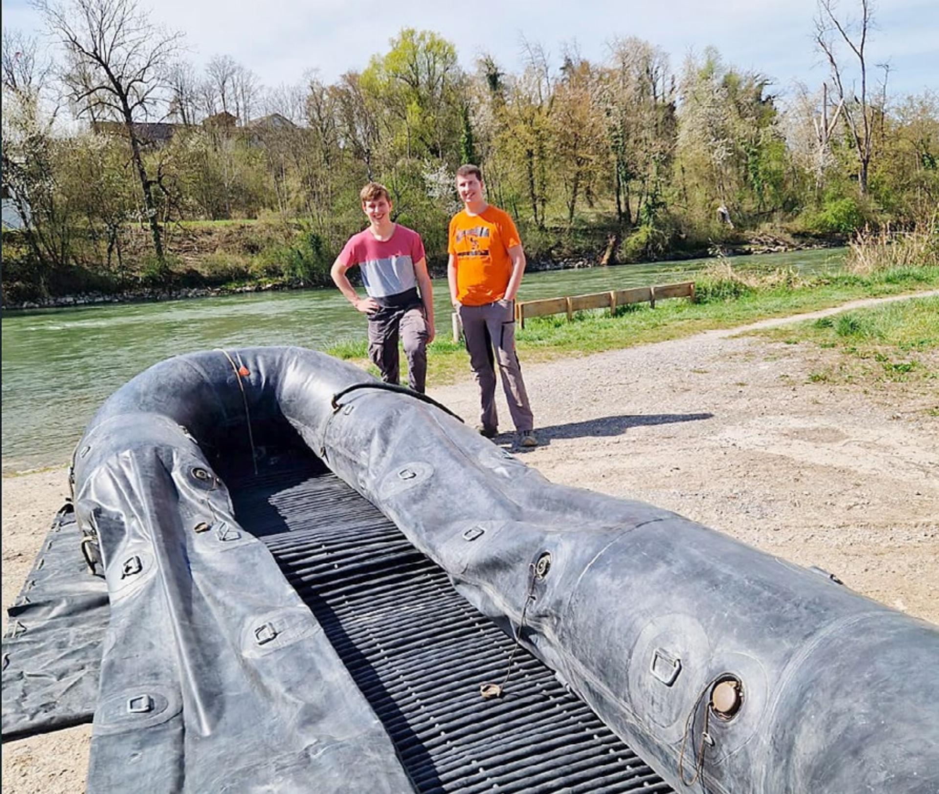 Schlauchboot statt Stachel - Das Bild wird blockiert. – Möglicherweise durch einen aktiven Adblocker.