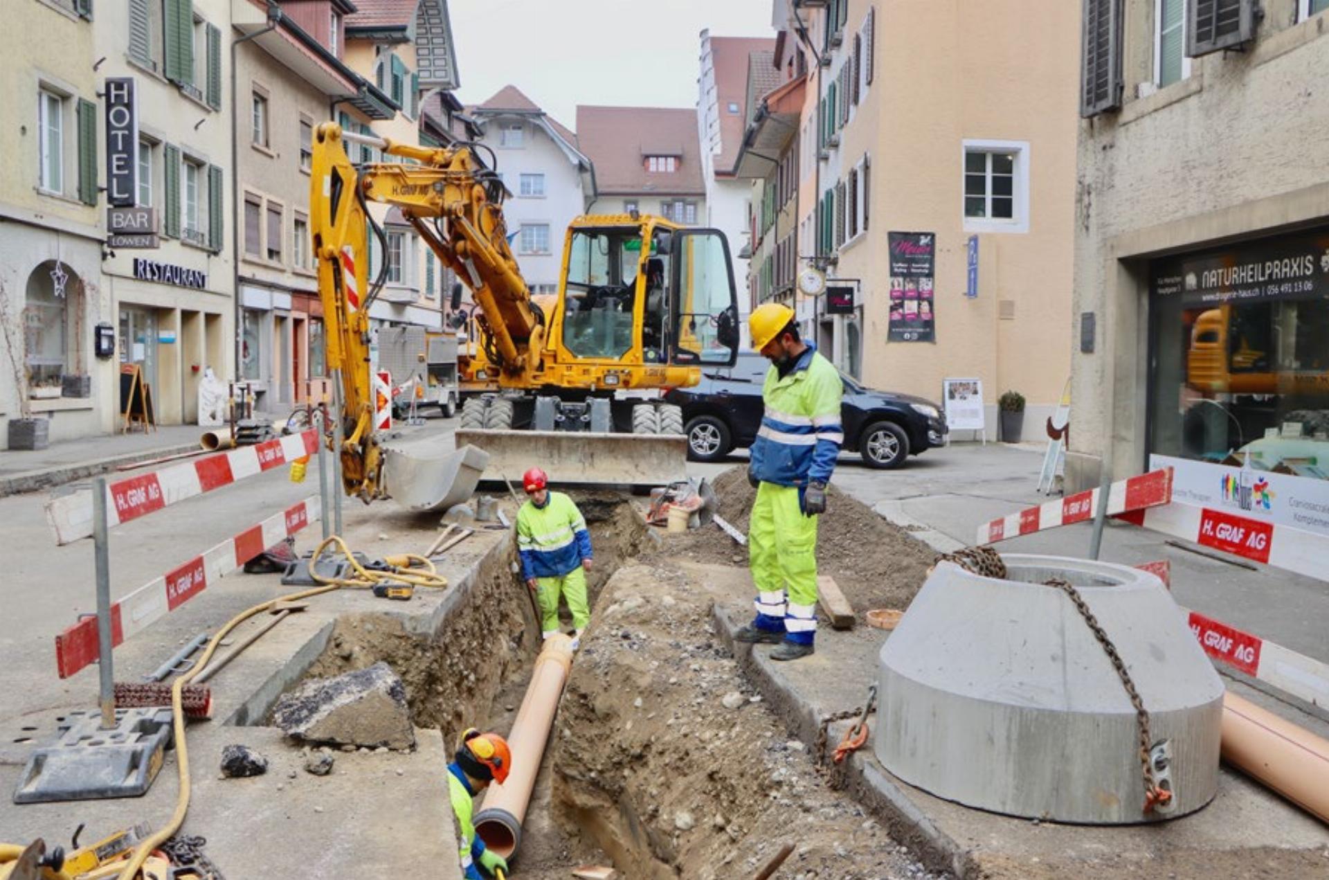 Fundament der Mellinger Stadtmauer gefunden - Das Bild wird blockiert. – Möglicherweise durch einen aktiven Adblocker.