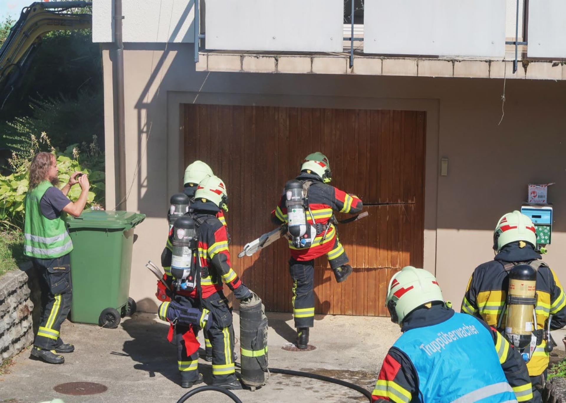 Feuerwehr durfte in einem Abbruchobjekt üben - Das Bild wird blockiert. – Möglicherweise durch einen aktiven Adblocker.
