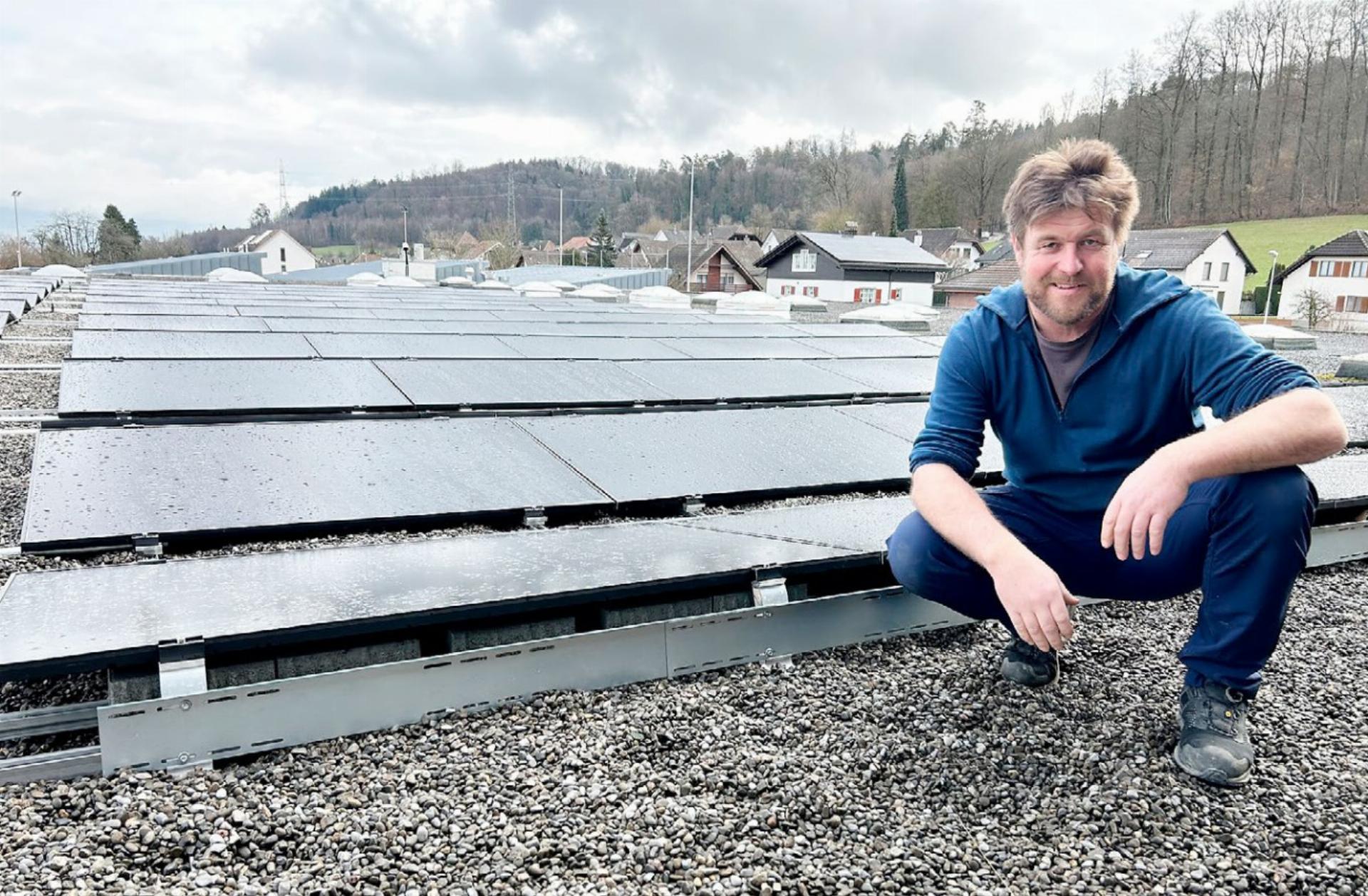 Seit einer Woche Strom vom Schuldach - Das Bild wird blockiert. – Möglicherweise durch einen aktiven Adblocker.