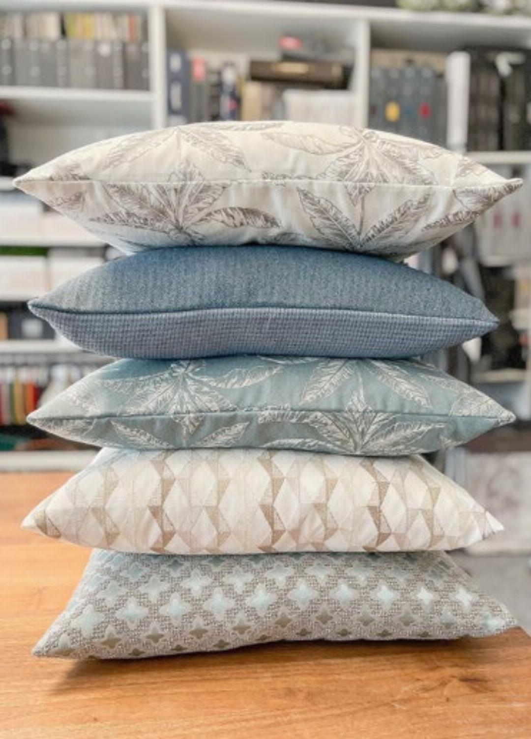 Kissen in vielen Varianten. Kissen in vielen Varianten.