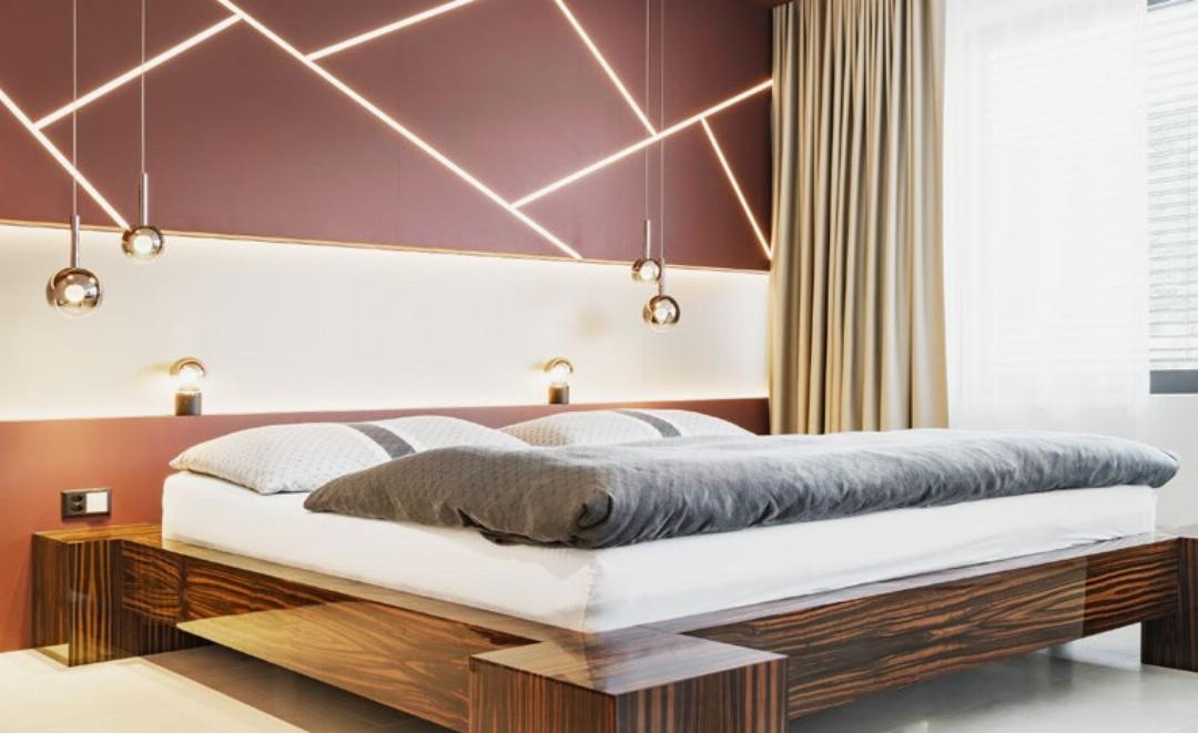 Schlafzimmergestaltung inklusive individueller Beleuchtung. Schlafzimmergestaltung inklusive individueller Beleuchtung.