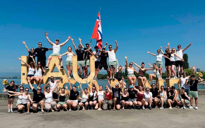 Die Sportlerinnen und Sportler des STV Stetten bei ihrem Besuch am ETF in Lausanne. Fotos: zVg