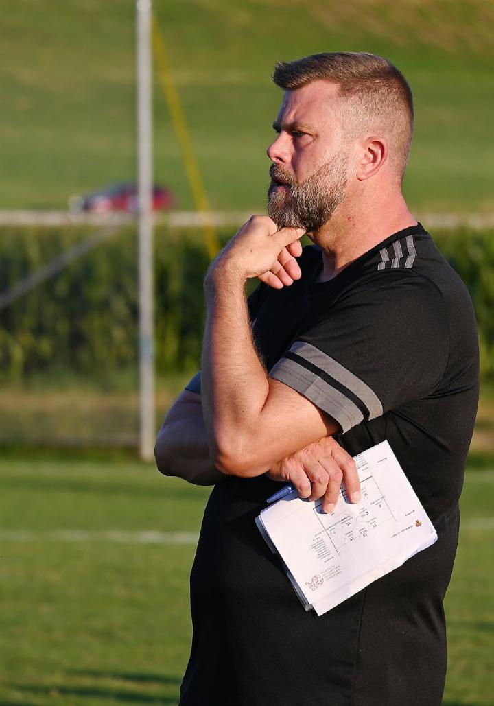 Stephan Zlotorowicz, hochkonzentriert, am Testspiel gegen Sarmenstorf. Foto: sl