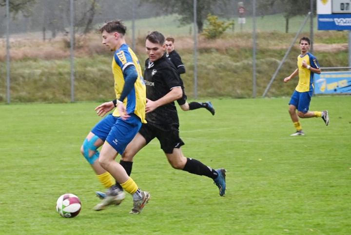 Verteidiger Robin Kohler (links, am Ball) konnte Akzente setzen. Foto: sl