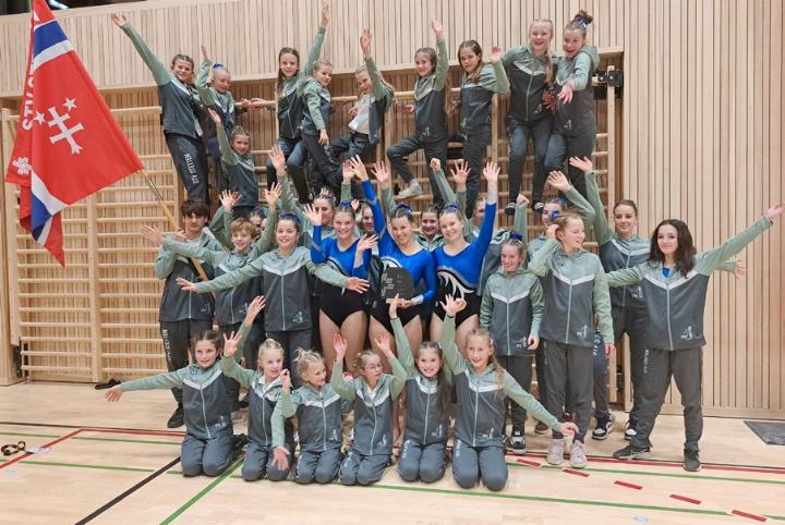Der Abschluss einer erfolgreichen Saison: Das Art of Getu Stetten holte sich an der Schweizer Meisterschaft Jugend in Wattwil mit dem 3. Rang einen Podestplatz. Foto: zVg