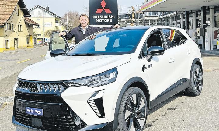 «Der neue Grandis bietet enorm viel Auto fürs Geld und bringt alles mit, was man heute von einem Familien-SUV erwarten kann», weist Peter Gysi auf das markante Design, die moderne Hybridtechnologie, das digitalisierte Cockpit und das grosse Platzangebot hin.