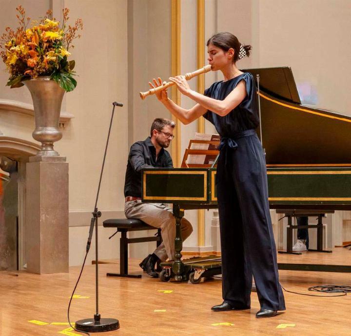 Lisa Steger am Preisträgerkonzert im Zürcher Konservatorium. Das Konzert wurde vom Schweizer Fernsehen SRF aufgezeichnet. Fotos: zVg