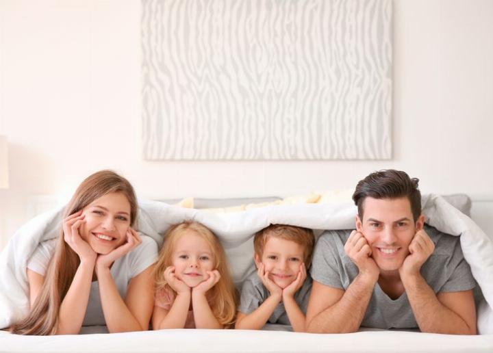 Betten Küng GmbH Unterdorfstr. 3 5612 Villmergen 056 621 82 42 Inegüxle.ch Betten Küng GmbH Unterdorfstr. 3 5612 Villmergen 056 621 82 42 Inegüxle.ch