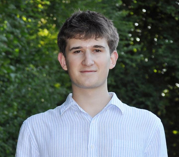 Für den Kantonsschüler Myles Willeke war die Teilnahme an der Wirtschafts-Olympiade in Aserbaidschan eine spannende und bereichernde Erfahrung. Auch von der dortigen Kultur und den Menschen ist er angetan. Foto: ml