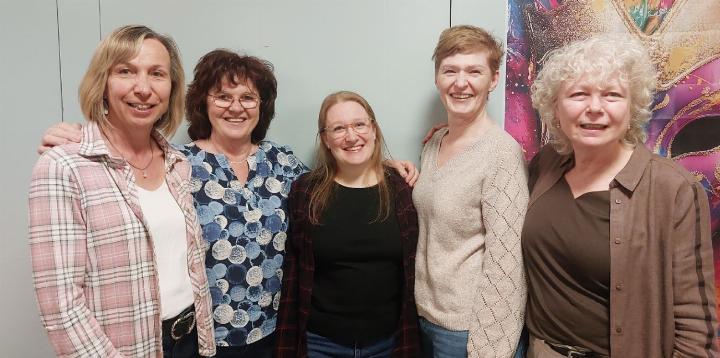 Landfrauen-Vorstand: Esther Herzig, Anneliese Egloff, Selina Nüssli, Jacqueline Gloor (neu), Maria Gretener. Foto: zVg