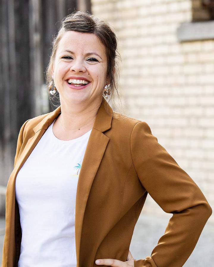 Die Luzerner Musikerin und Kabarettistin Lisa Brunner freut sich auf das Reuss-Städtchen. Sie tritt beim Mellinger «Neujahrsauftakt» mit einem Potpourri aus ihren Programmen auf – aus alten und aus dem neuen. Foto: zVg