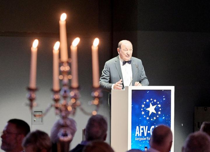 AFV-Präsident Luigi Ponte bedankte sich bei den Ehrenamtlichen. Foto: zVg