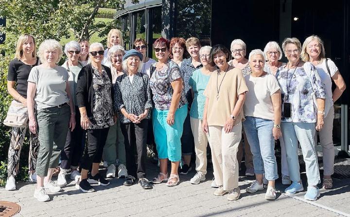 Die Landfrauen aus Mellingen besuchten die Surseer Kerzenfabrik. Sie wurde vor 130 Jahren gegründet. Fotos: zVg
