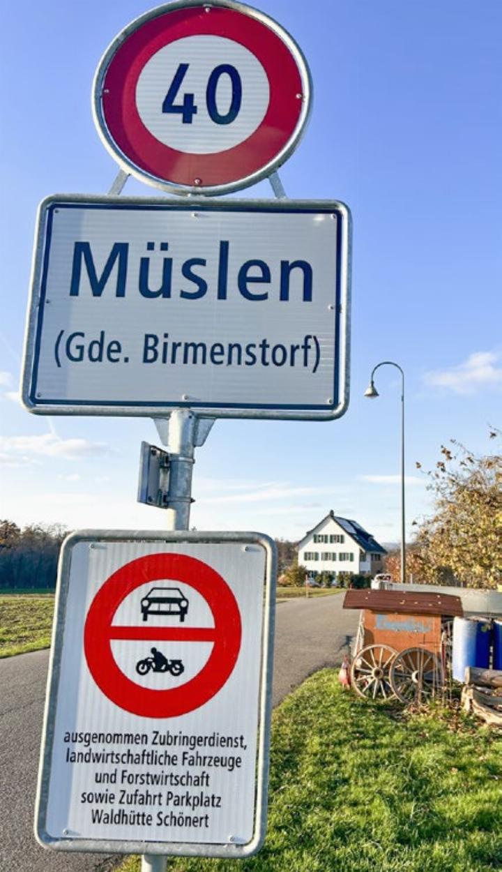 In Müslen gilt Tempo 40 und ein Durchfahrtsverbot. Foto: hhs