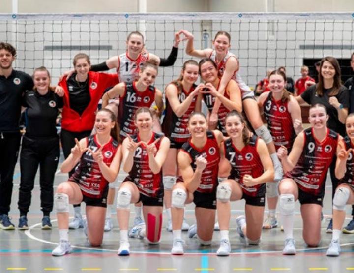 Die Damen 1 des BTV mit Passeuse Luana Petris (2 .v. l. vorne). Foto: zVg