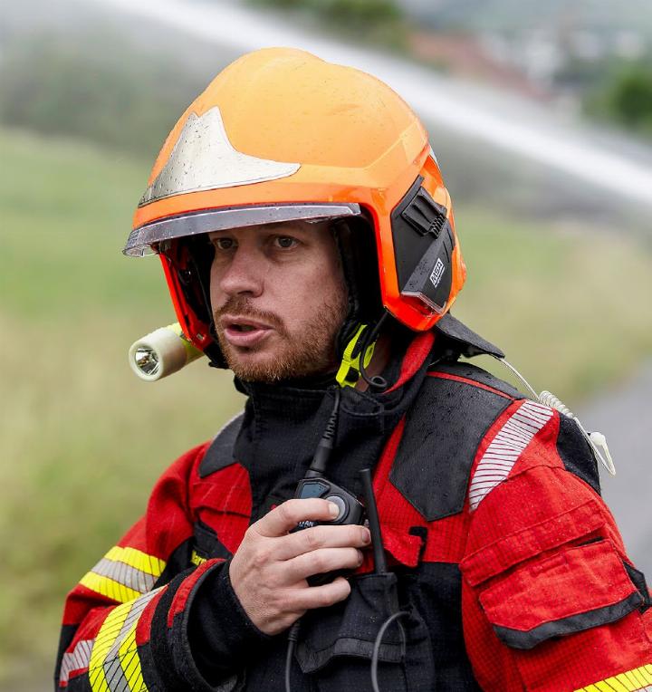Marc Hägler ist seit 2014 Kommandant der Feuerwehr Rohrdorf, wo er auch seine heutige Frau kennenlernte. Die beiden leben in Oberrohrdorf. Foto: zVg