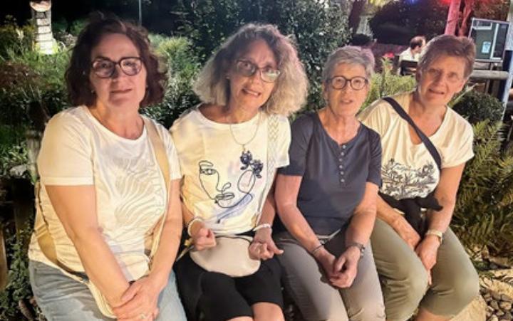 Die Turnerinnen spielten in drei Gruppen. Die erste Gruppe.
