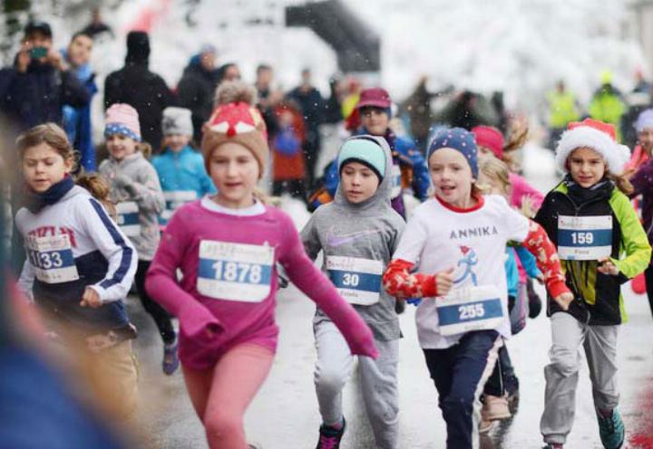 Auch die Kleinen machen am Chlauslauf jeweils mit. Foto: zVg