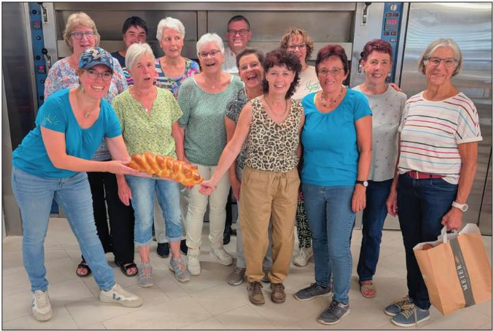 Die eine Gruppe mit Martin Meier (hinten) und der schönen Züpfe. Foto: zVg