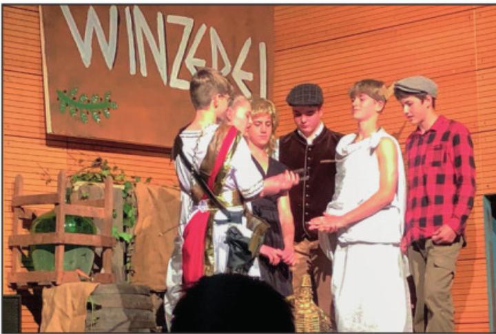 Rückblick: Szene aus dem 2023 aufgeführten Stück «Oliven, Wein und Götter. Foto: zVg