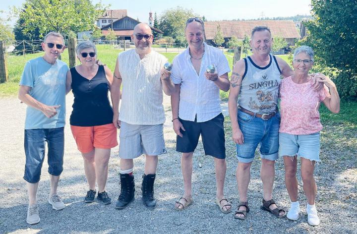 Die Sieger des diesjährigen Pétanque-Plauschturniers. Foto: zVg