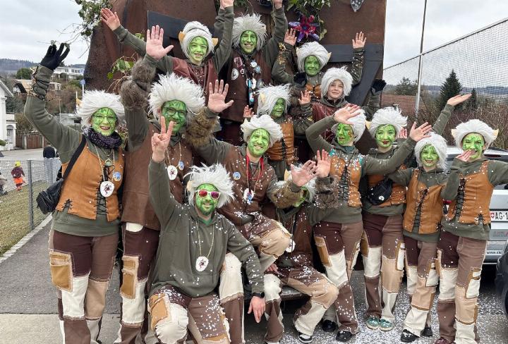 Die Stetter Fasnachtsnarren als Organisatoren der Fasnacht 2026 freuen sich über die rege Teilnahme vieler Fans und der Bevölkerung. Fotos: isp