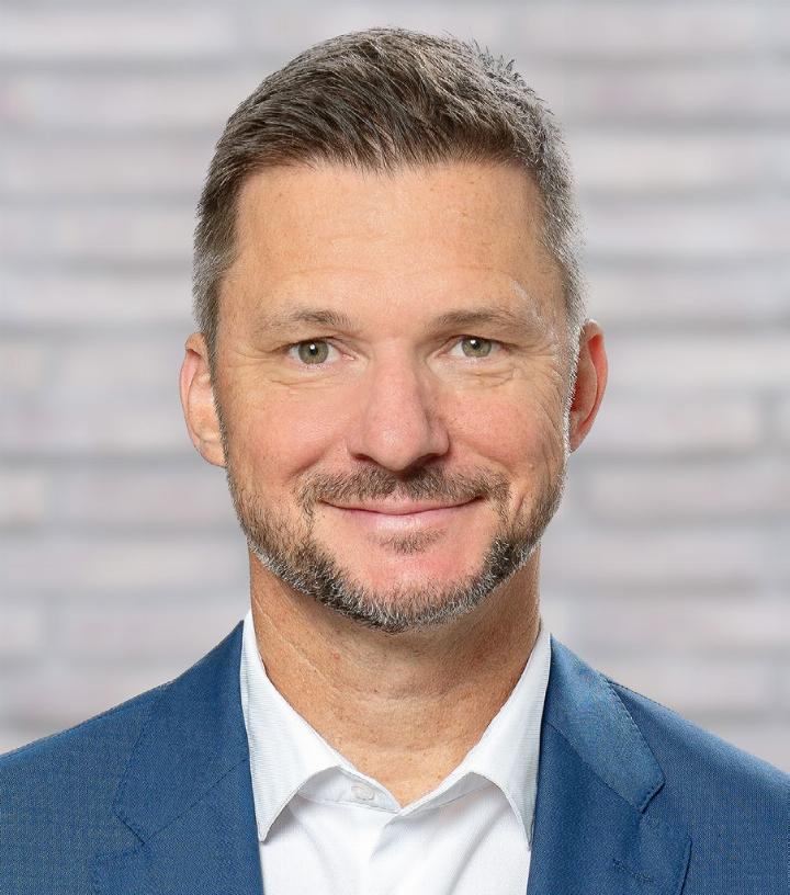 Beat Bechtold stammt aus Mägenwil und lebt heute in Birr. Als Direktor der Aargauischen Industrie- und Handelskammer (AIHK) vertritt er die Interessen der Unternehmen im Kanton. Er ist Präsident der FDP Birr. Foto: zVg