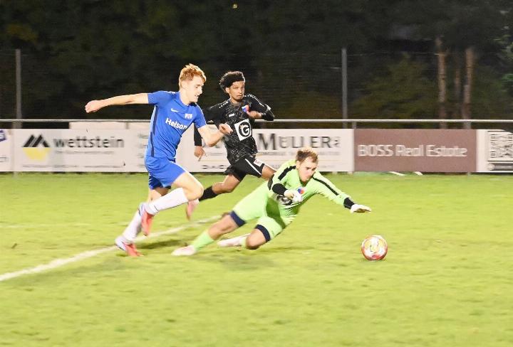 Fabio Kaufmann (l.) war der Matchwinner: Seine zwei Tore brachten Fislisbach eine Runde weiter. Foto: sl