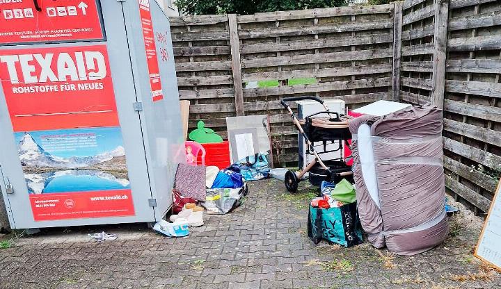 Bei der Entsorgungstelle an der Gheidstrasse (Bild) wird häufig wild Abfall deponiert, den der Werkdienst Mellingen dann auf Kosten der Stadt entsorgen muss. Nun will man die Bevölkerung mit Plakaten sensibilisieren. Foto: zVg