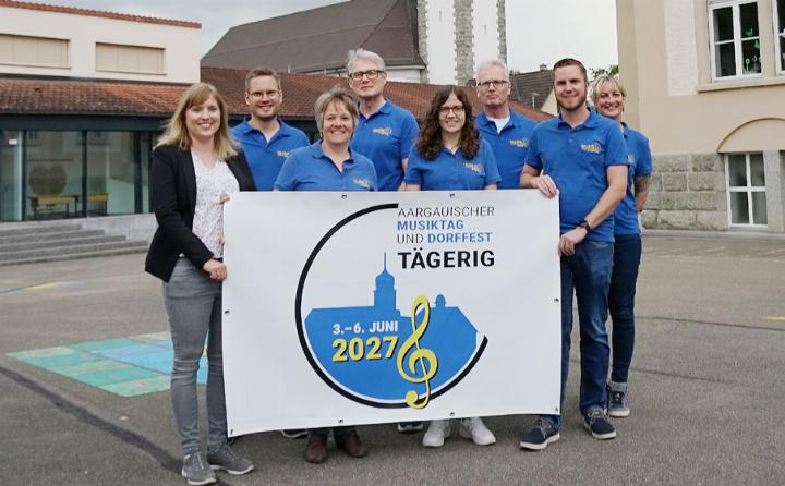 Der Kern des OK: Stefanie Keller, Stefan Annen, Edith Campagnani, Klaus Markfort (Präsident), Nicole Jenni, Peter Annen, Pascal Herzog und Sabine Notter (v. l. n. r.). Es fehlen: Rafael Annen und Silvia Markfort. Foto: zVg