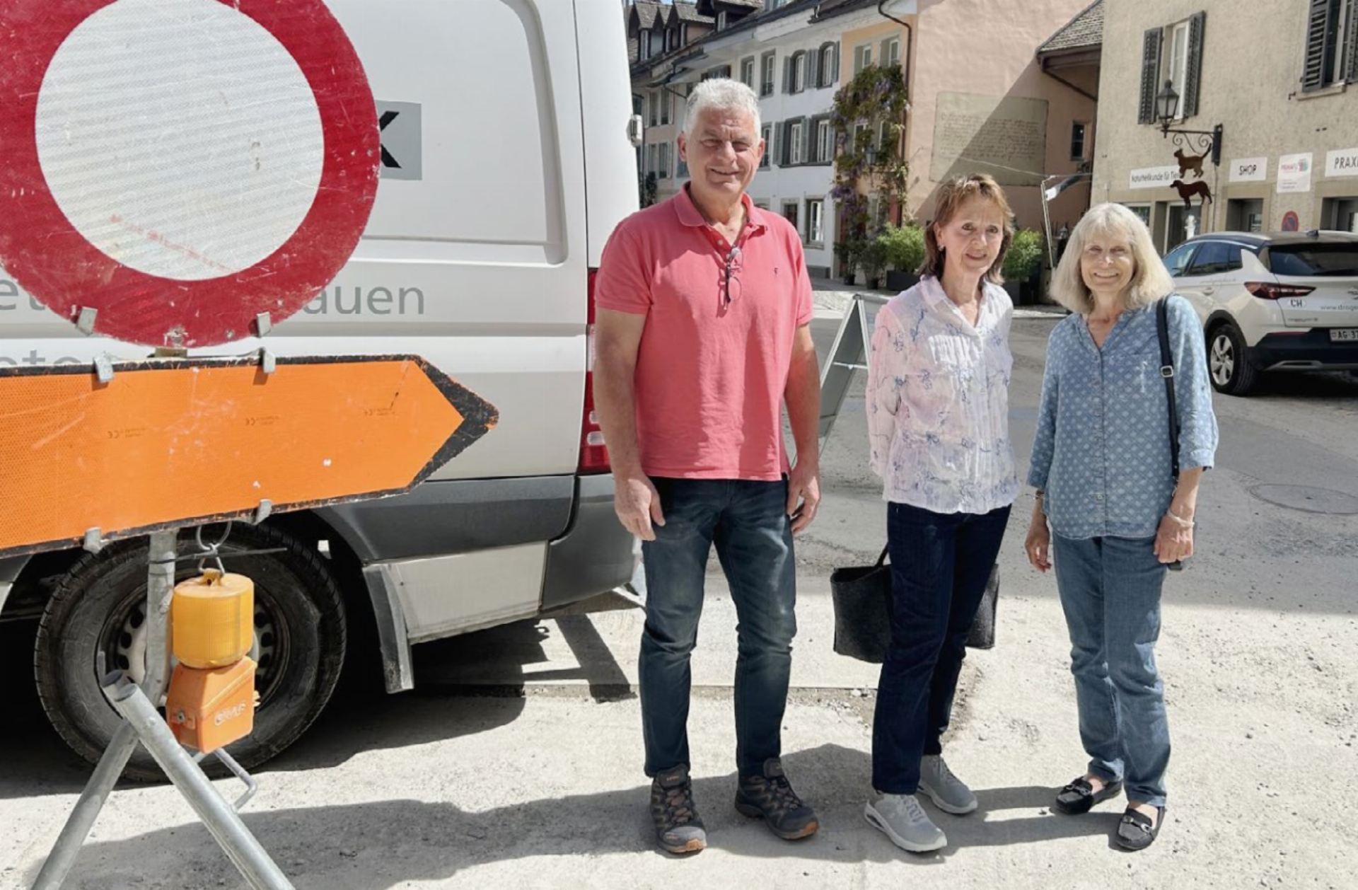 Spagat zwischen Markt und Baustelle - Das Bild wird blockiert. – Möglicherweise durch einen aktiven Adblocker.