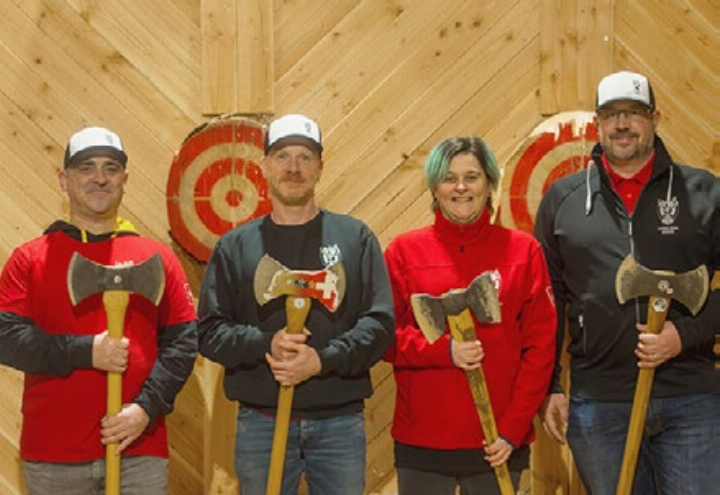 Das Team besteht aus drei Männern und einer Frau. Foto: zVg