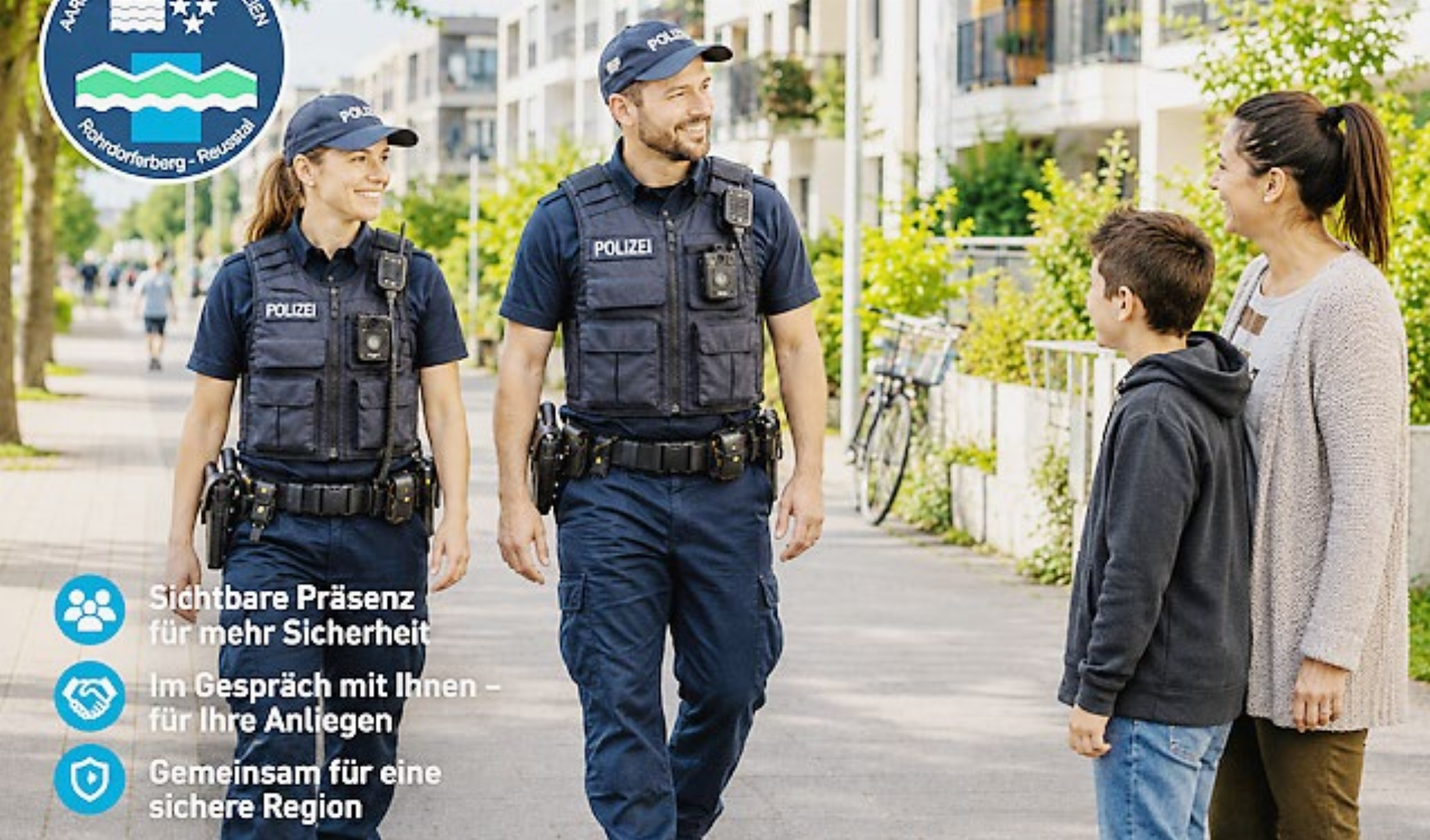 Gespräche und Kafi mit der Polizei - Das Bild wird blockiert. – Möglicherweise durch einen aktiven Adblocker.