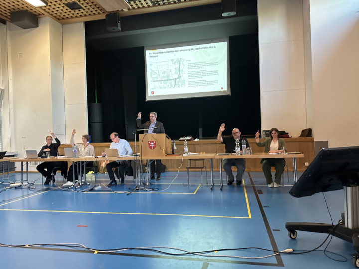 Alle Traktanden brachte der Stetter Gemeinderat (Bild) durch. Unter «Verschiedenes» folgten Infos. Foto: dg Alle Traktanden brachte der Stetter Gemeinderat (Bild) durch. Unter «Verschiedenes» folgten Infos. Foto: dg