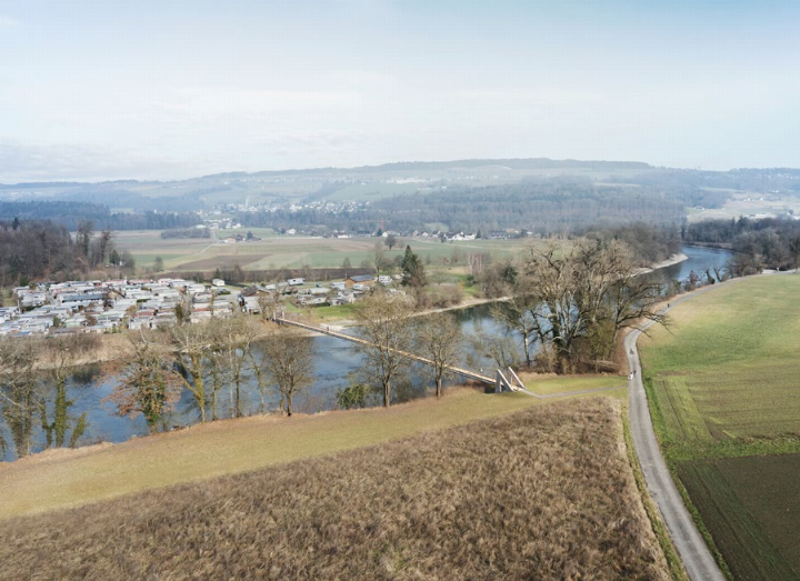An der Sommer-Gmeind ist der Verpflichtungskredit für den geplanten Reusssteg (Visualisierung) zwischen Künten und Fi-Gö traktandiert. Foto: zVg