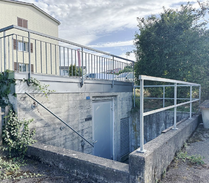 An der Rütihofstrasse wird der Strom von der AEW eingespeist. Das AEW Niederwil wandelt hier den Strom für die Niederwiler Anschlüsse um. Foto: dg