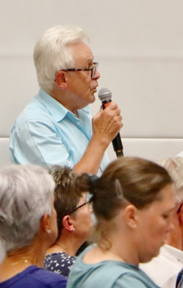 Toni Rohrer mahnte, nichts zu verkaufen, das Gewinn abwirft. Fotos: dg