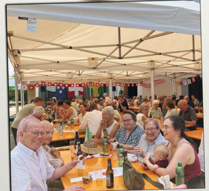 Die 1.-August-Feier in Birmenstorf fand bei den Gästen grossen Zuspruch. Ob das an der Gratis-Wurst vom Grill oder am Festredner und Landstatthalter Jean-Pierre Gallati lag?