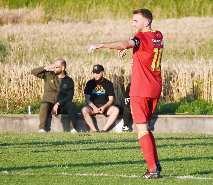 Schiesst Mellingens Topskorer Andy Etter seine Farben zum Aufstieg in die 2. Liga? Foto: Archiv/RB