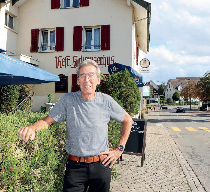 Jörg Gehrig hört am Samstag mit dem Wirten im Schwyzerhus auf. Foto: dg