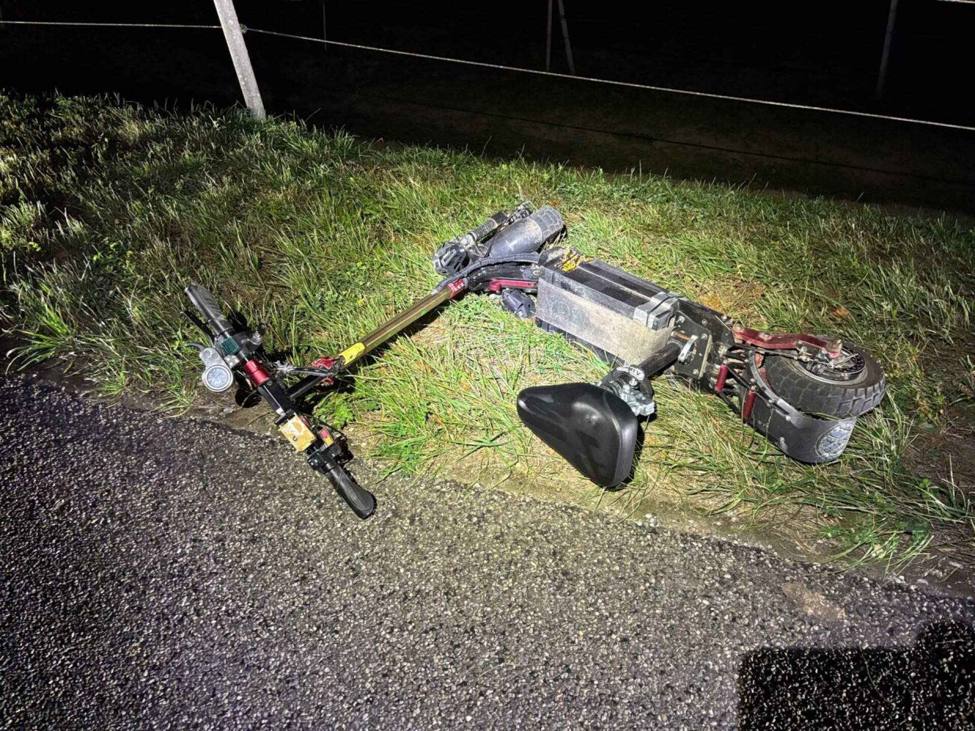 Fislisbach: 47-jähriger Mann mit Kopfverletzungen auf der Bachserstrasse gefunden - Das Bild wird blockiert. – Möglicherweise durch einen aktiven Adblocker.